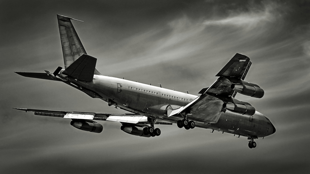 IAF264_02.JPG